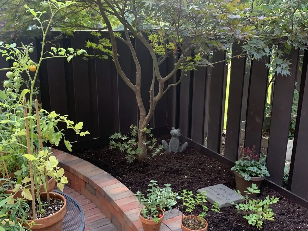 Custom garden landscaping experts serving Falls church, VA - Phoenix Pavers