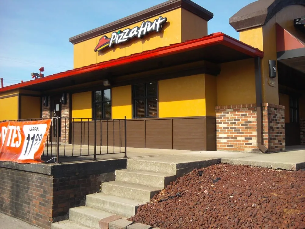 Professional yard cleanup service in Lexington, KY - Photo Finish Property Maintenance