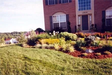 Affordable lawn mowing service in Fort Washington, MD by Piazza Lawn & Landscaping