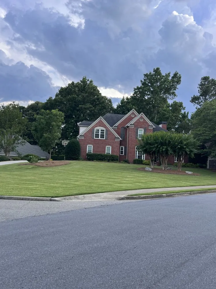 Local residential landscaping for beautiful yards in buford, GA by Pica Pasto Lawncare