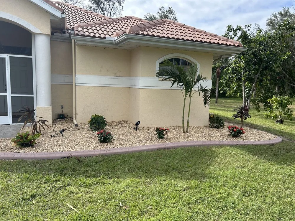 Reliable outdoor landscaping in Forth Myers, FL by Pichardo’s Lawn & Tree Care
