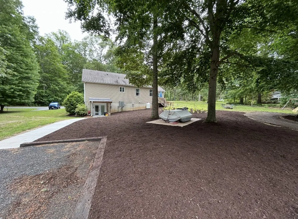 Custom outdoor landscaping in California, MD - Pick Solutions