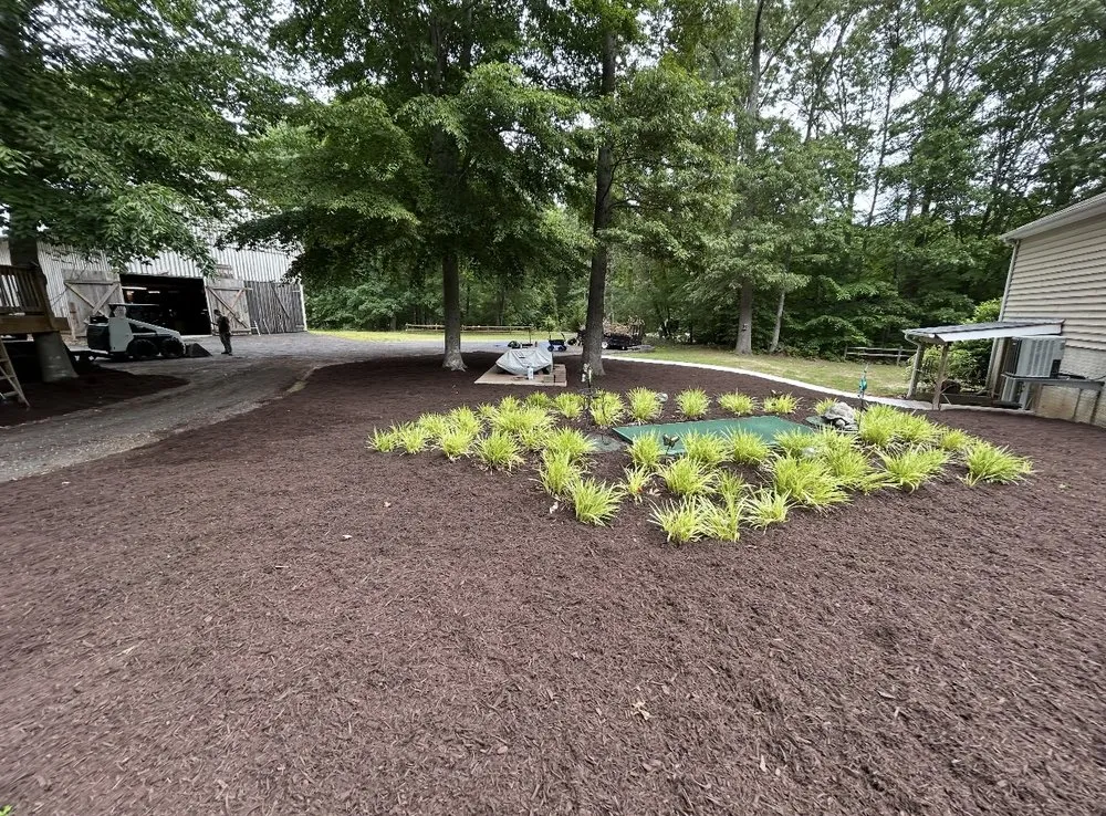 Local yard maintenance for beautiful yards across California, MD - Pick Solutions