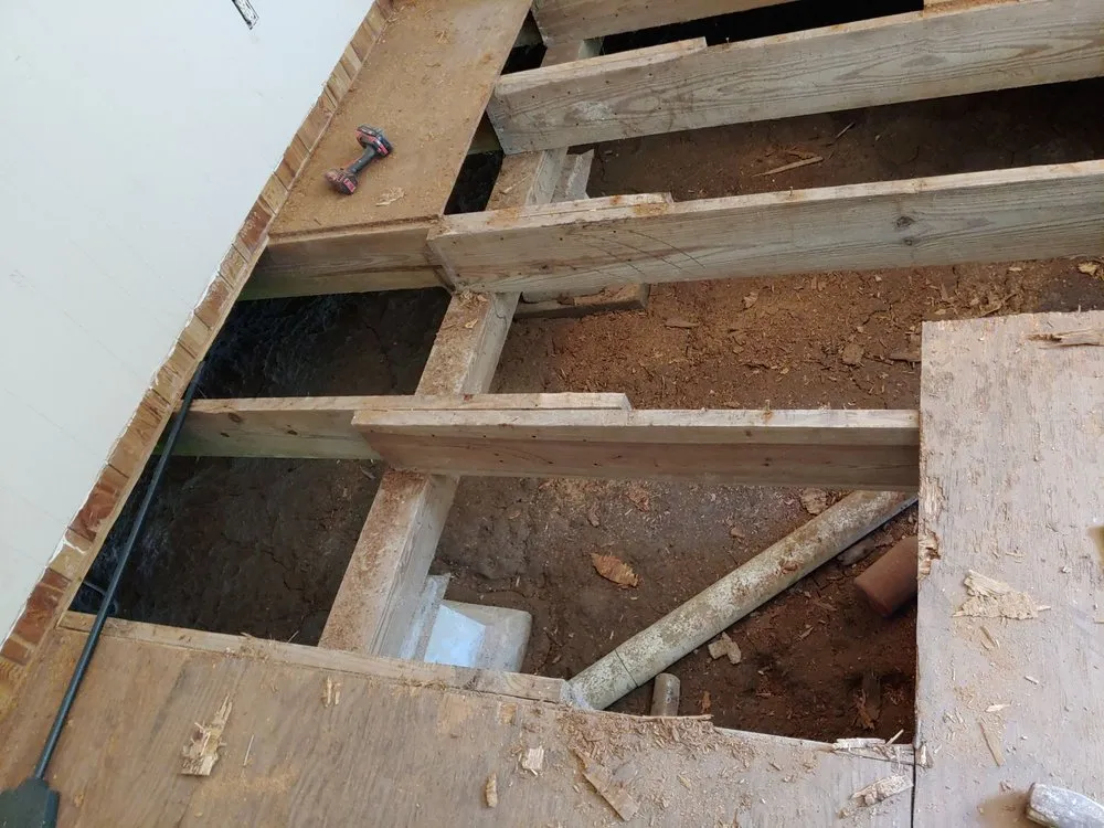 Reliable lawn mowing service experts serving Baton Rouge, LA - Pickering Lawn Care & Home Maintenance