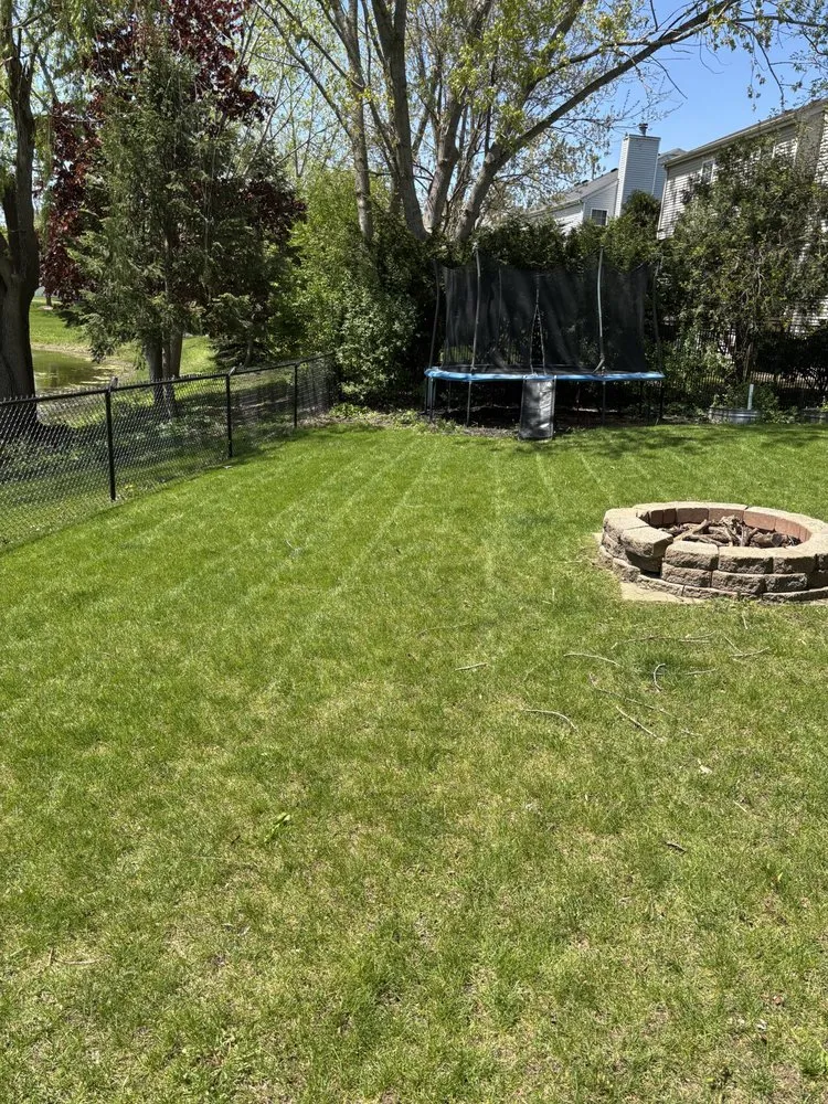 Professional landscaping services experts serving Hampshire, IL - Pickett’s Lawncare