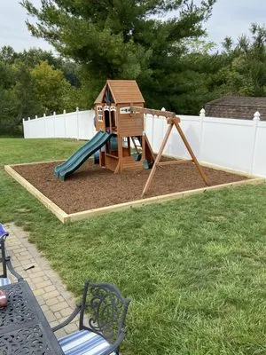 Pickler Landscaping Logo