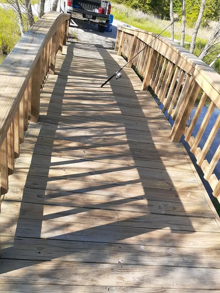 Professional outdoor landscaping experts serving College Station, TX - Pickney's Lawnservice and More