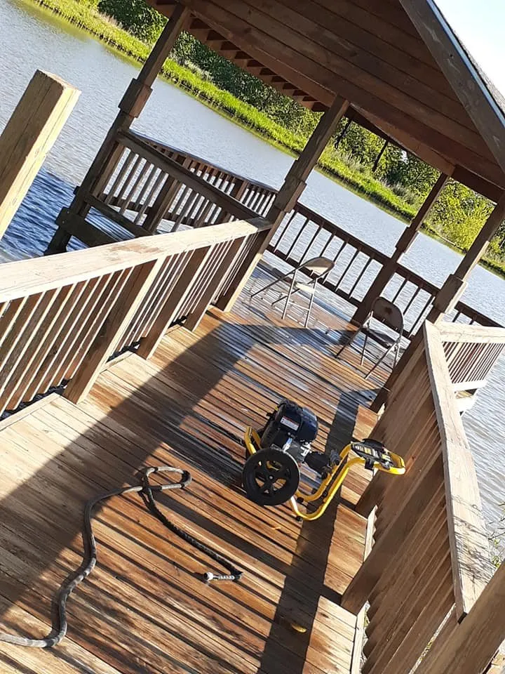 Top-rated landscaping services in College Station, TX by Pickney's Lawnservice and More