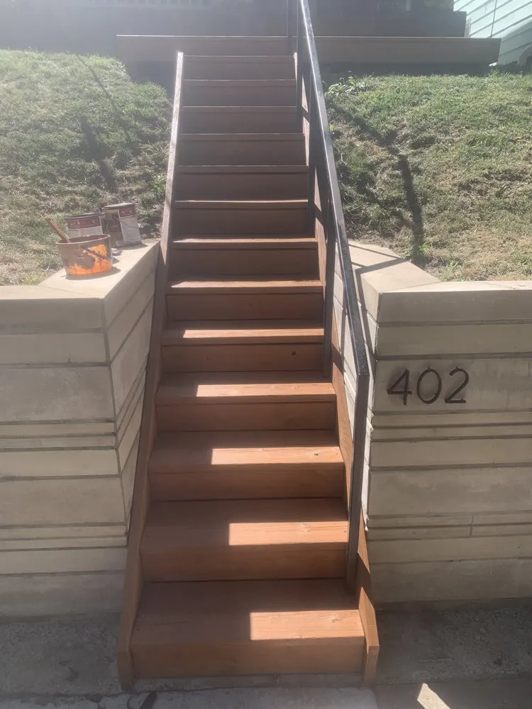 Reliable yard maintenance experts serving Kansas City, MO - PickNix Deck and Fence Staining