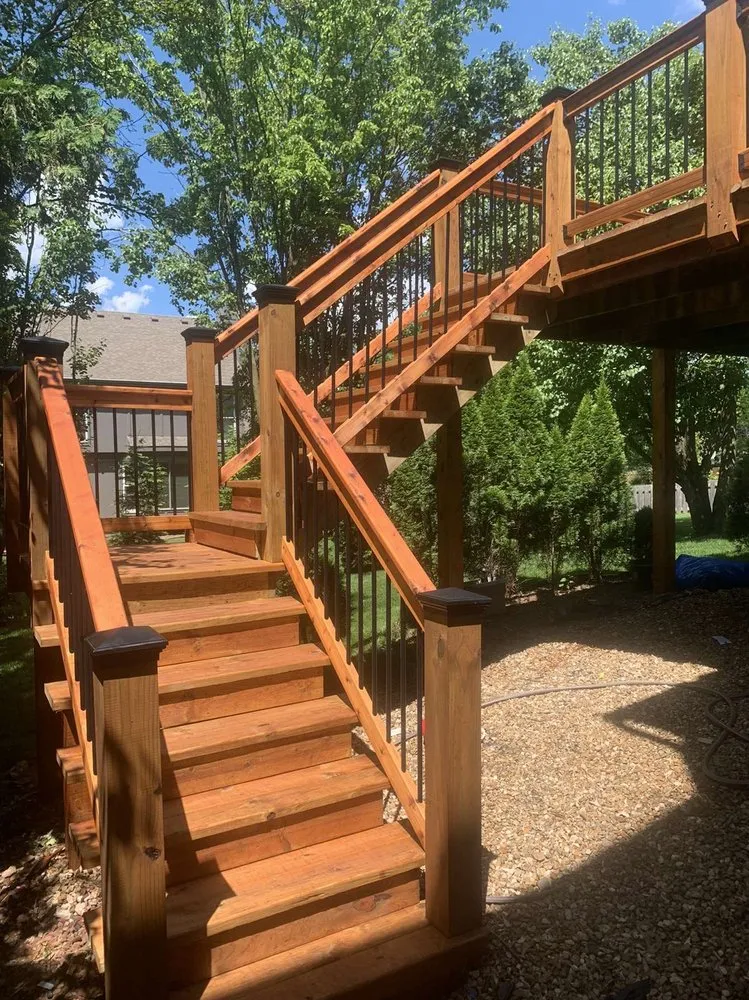 Local outdoor landscaping in Kansas City, MO by PickNix Deck and Fence Staining