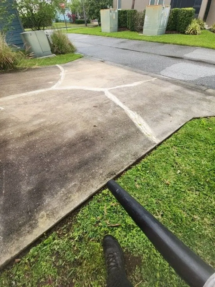 Expert outdoor landscaping near you in Orlovista, FL by Picture Green Lawn Care