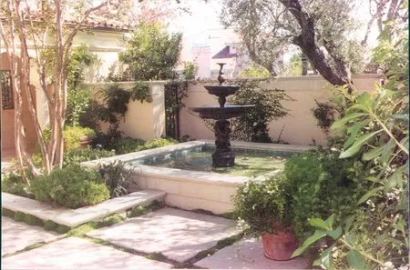 Professional landscape design experts serving Stockton, CA - Picture Perfect Landscape Design & Construction