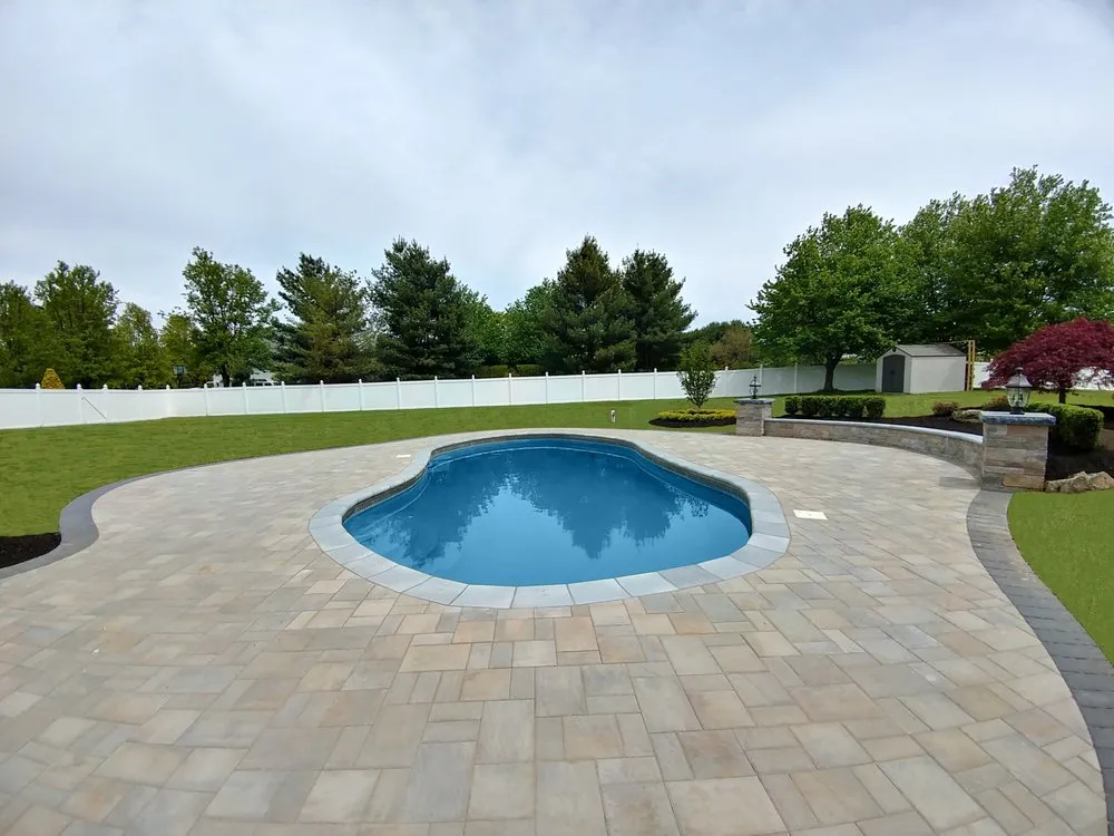 Custom yard cleanup service experts serving Manalapan, NJ - Picture Perfect Landscaping