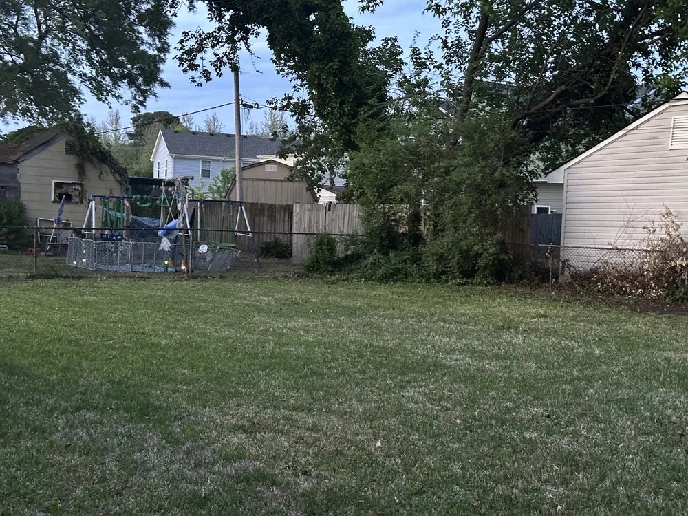 Top-rated yard cleanup service for beautiful yards across Norfolk, VA - Picture Perfect Lawn & More