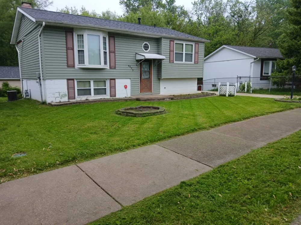 Custom landscape installation experts serving Peoria, IL - Picture Perfect Lawncare