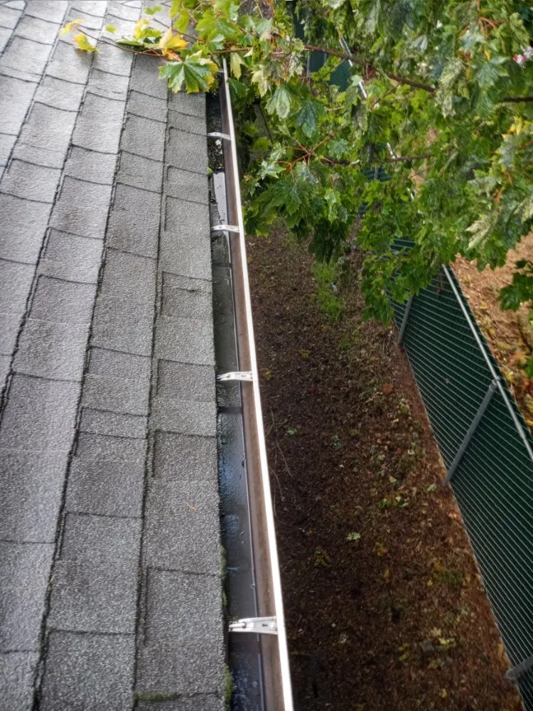 Affordable lawn care service for beautiful yards in Vancouver, WA by Piedras Landscaping Services