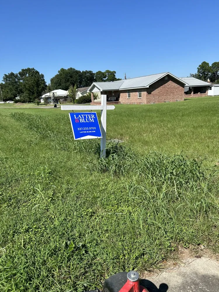 Trusted lawn care service for beautiful yards in Lafayette, LA by Pierce Commercial