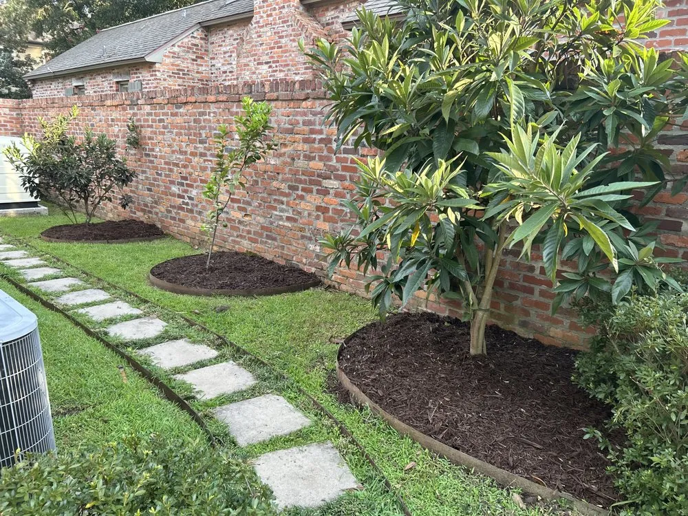 Custom yard cleanup service experts serving Lafayette, LA - Pierce Commercial