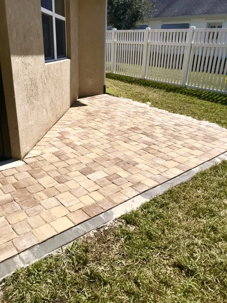 Top-rated lawn mowing service experts serving Ormond Beach, FL - Pierce Landscape & Maintenance