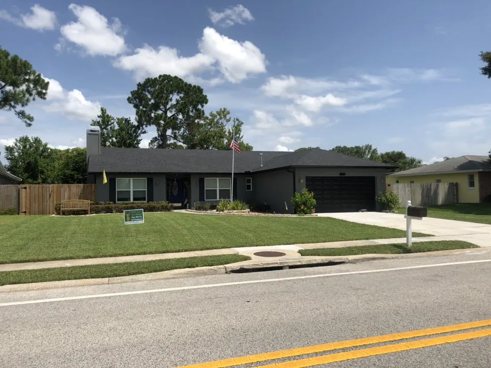 Top-rated residential landscaping for residential properties in Casselberry, FL by Pike Lawn Care