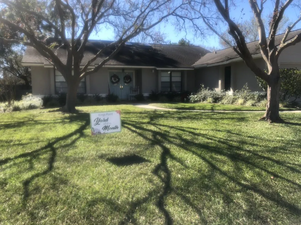 Expert lawn mowing service with custom design across Casselberry, FL - Pike Lawn Care