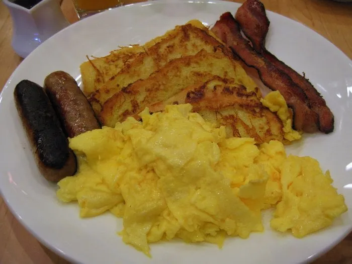 Reliable yard maintenance in Marietta, GA by Pike Nurseries