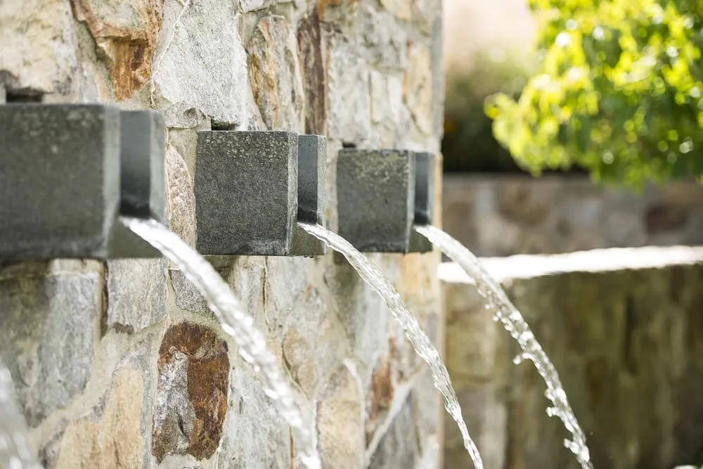 Affordable yard maintenance in Wilton, CT by Pilato's Artscape