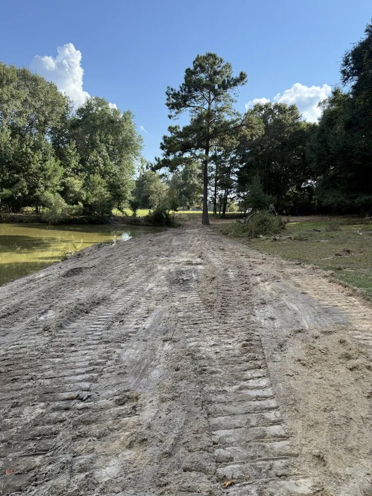 Trusted lawn care service experts serving Ariton, AL - Pilot land management