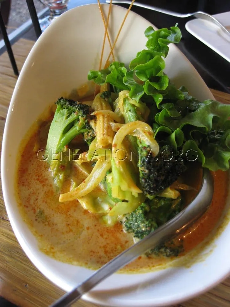 Custom lawn mowing service for year-round maintenance across Bakersfield, CA - Pimentel Landscaping