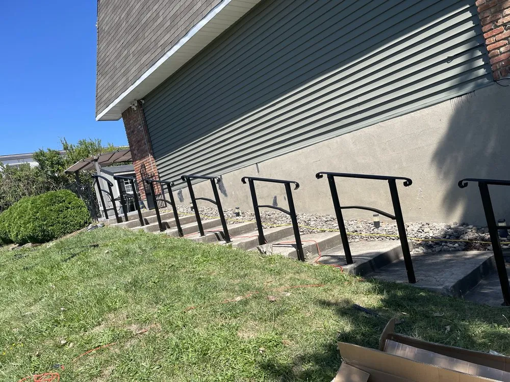 Custom garden landscaping in Middletown, NY by Pin8 Mazariegos Landscaping & Construction