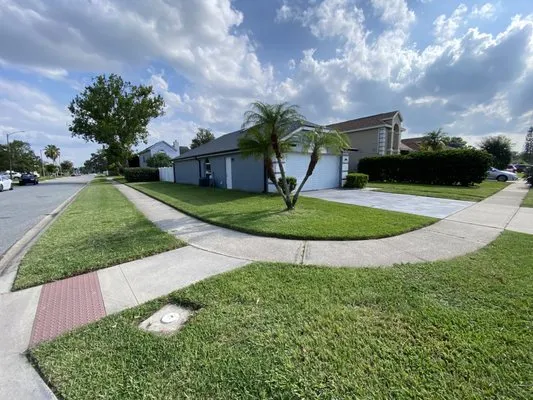 Pinales Lawn and Landscaping