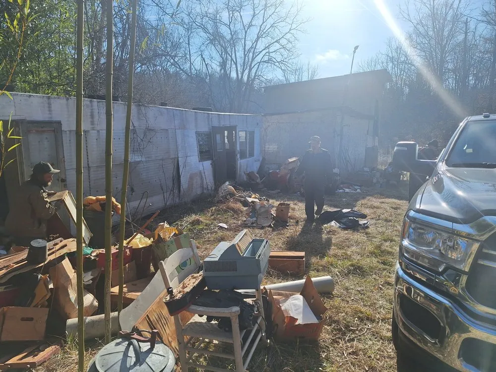 Custom lawn care service in Roanoke, VA - Pine & Willow