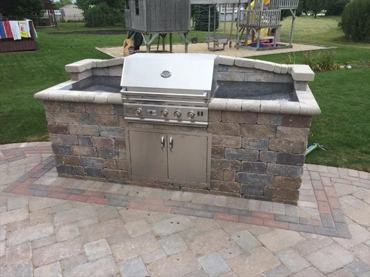 Affordable lawn care service for homes across Mokena, IL - Pine Ridge Lawn And Landscape Development