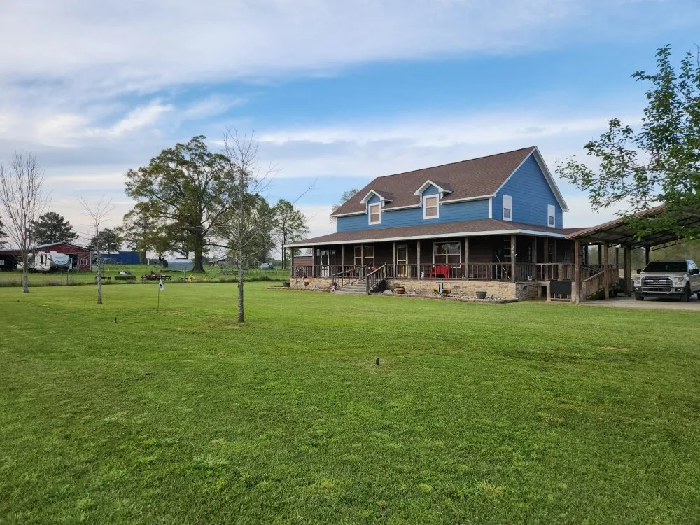 Professional outdoor landscaping for homes across Richton, MS - Pinebelt Mow Pro