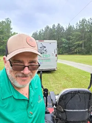 Pinebelt Mow Pro Logo