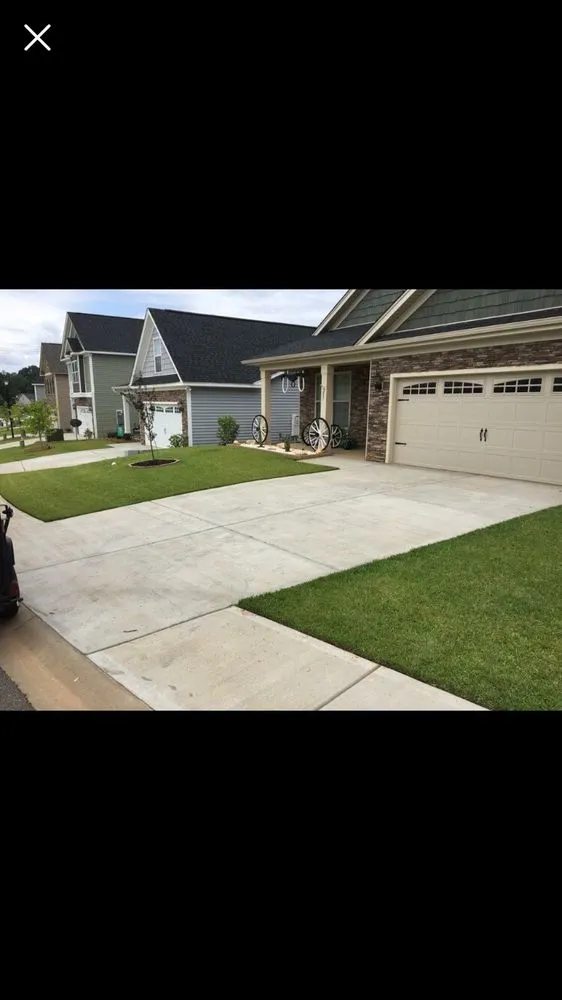 Top-rated landscape design with custom design in Lexington, SC by Pinecone Lawn Care