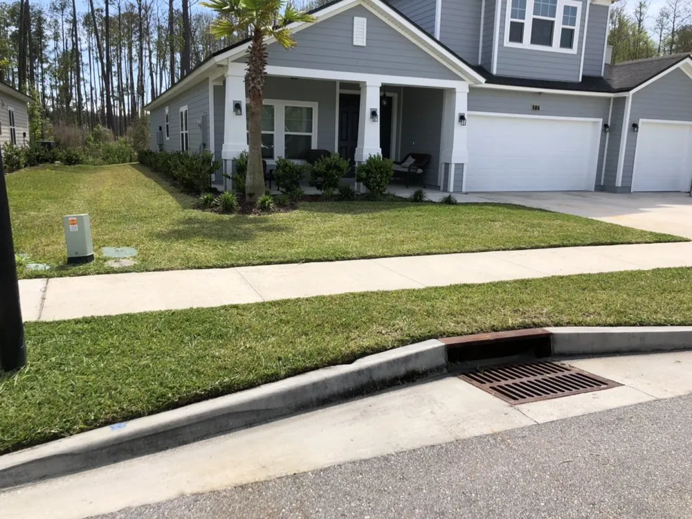 Trusted yard maintenance for beautiful yards across Jacksonville, FL - Pineda Dynasty lawn care