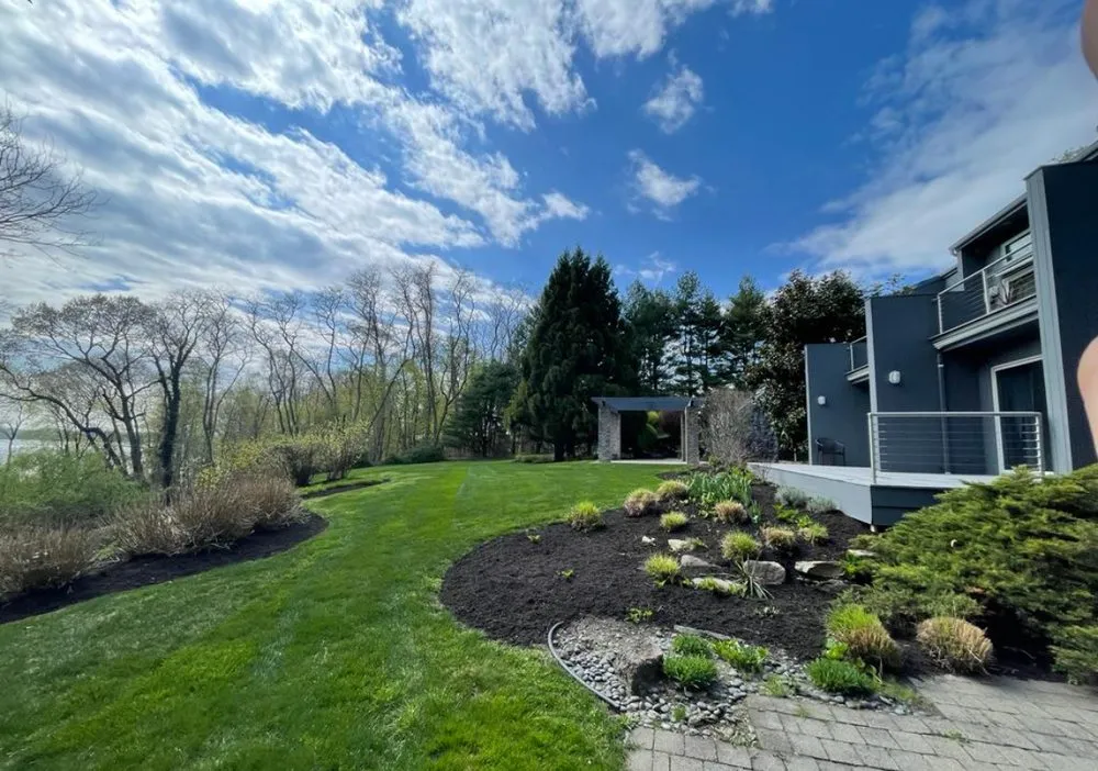 Expert garden landscaping in Smithtown, NY by Pineda Landscaping