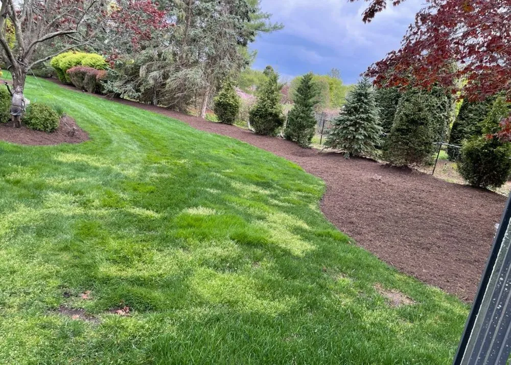 Expert outdoor landscaping in Smithtown, NY by Pineda Landscaping