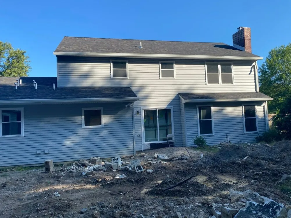 Professional yard maintenance experts serving Elizabeth, NJ - Pineda Seamless Gutters And Landscaping