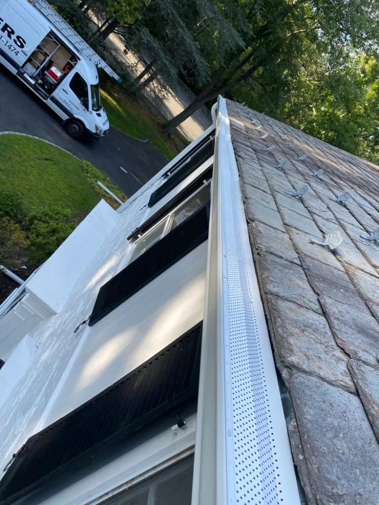 Affordable landscaping services experts serving Elizabeth, NJ - Pineda Seamless Gutters And Landscaping