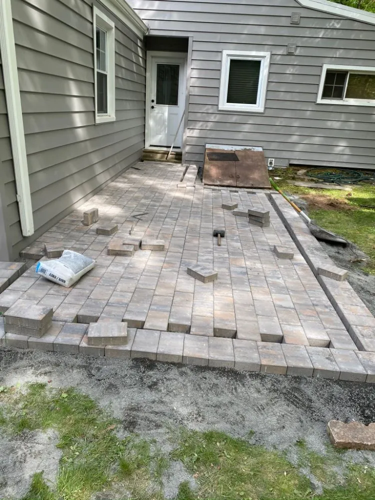 Professional yard maintenance in Elizabeth, NJ by Pineda Seamless Gutters And Landscaping