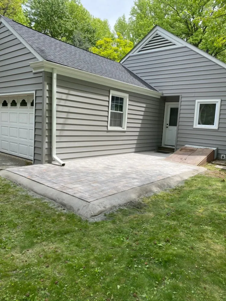 Top-rated yard maintenance for homes across Elizabeth, NJ - Pineda Seamless Gutters And Landscaping