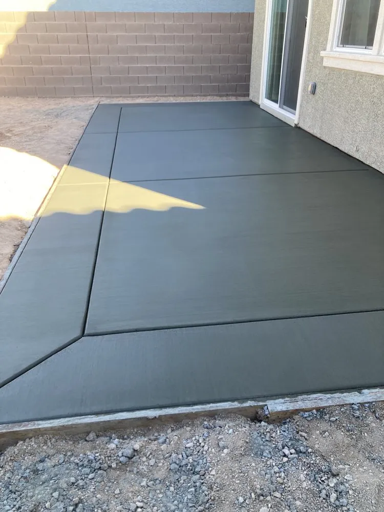 Expert garden landscaping in Pahrump, NV by Pinedas Construction