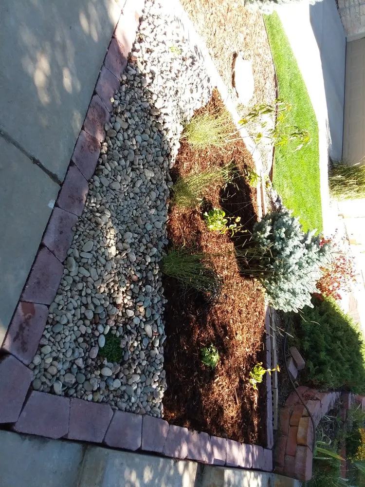 Reliable lawn mowing service experts serving Parker, CO - Piney Creek Planters