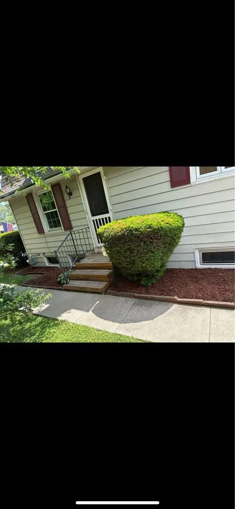 Professional yard maintenance in Moline, IL by Pinkies Lawn Care