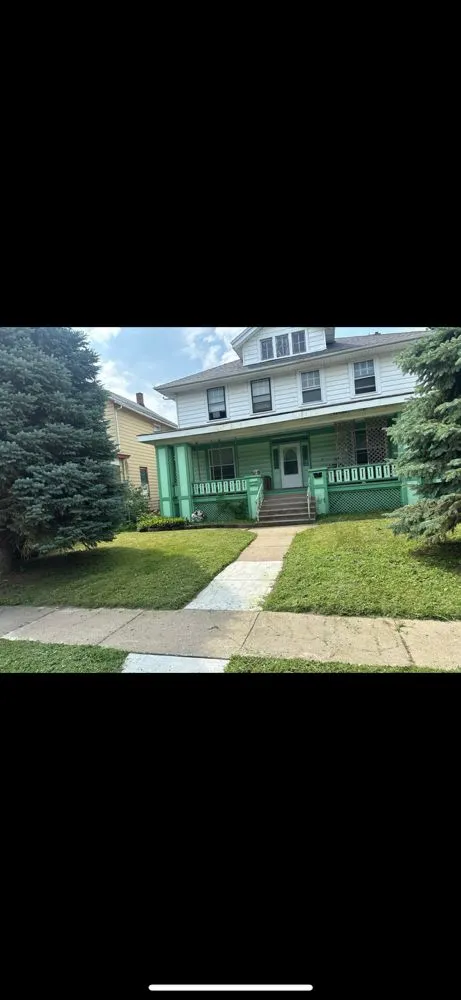 Reliable outdoor landscaping experts serving Moline, IL - Pinkies Lawn Care