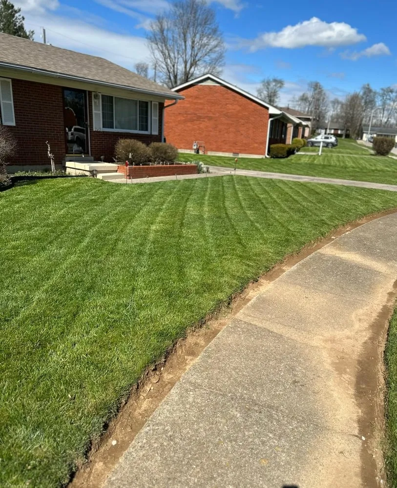 Expert lawn mowing service in Lexington-Fayette, KY by Pinkston all Purpose