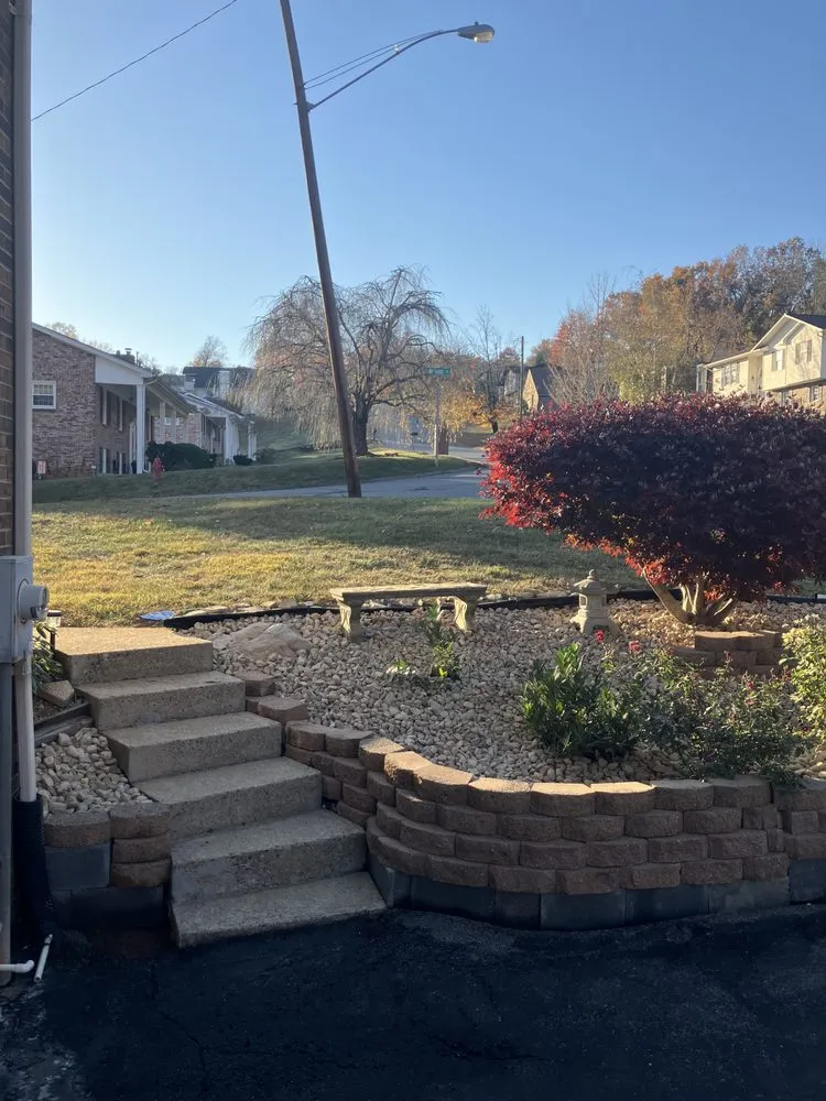 Expert garden landscaping in Knoxville, TN by Pinkston Handyman Services