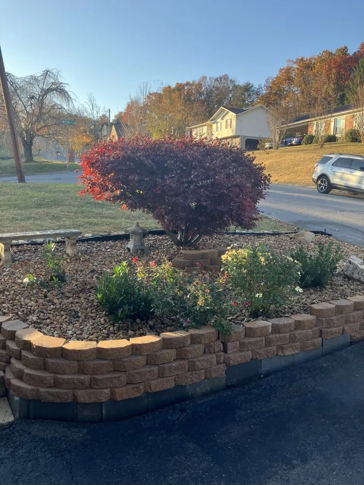 Expert lawn care service experts serving Knoxville, TN - Pinkston Handyman Services